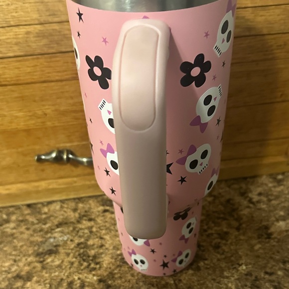 Katydid Stanley Pink Skull and Flower Thermos - Picture 4 of 7